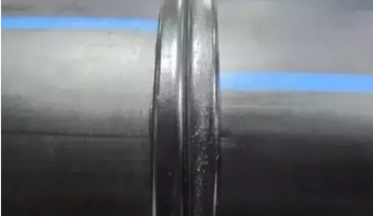 PE給水管專業級鑒定質量好壞（huài）比較 圖文